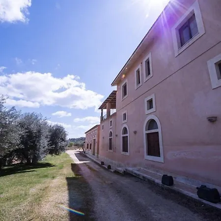 Nanfro - Masseria Spaccaforno Çiftlik konaklama *